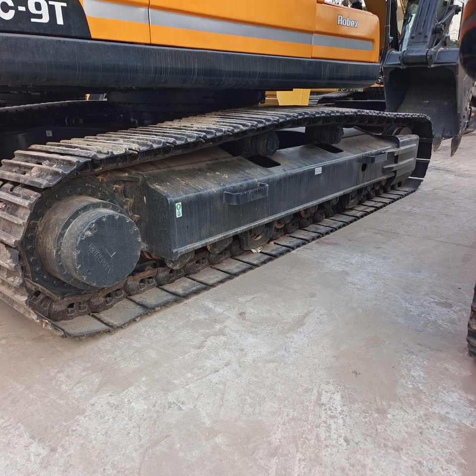 HYUNDAI 305LC-9T 305LC-9S 330LC-9S - Pelle sur chenille: photos 3 HYUNDAI 305LC-9T 305LC-9S 330LC-9S - Pelle sur chenille: photos 3