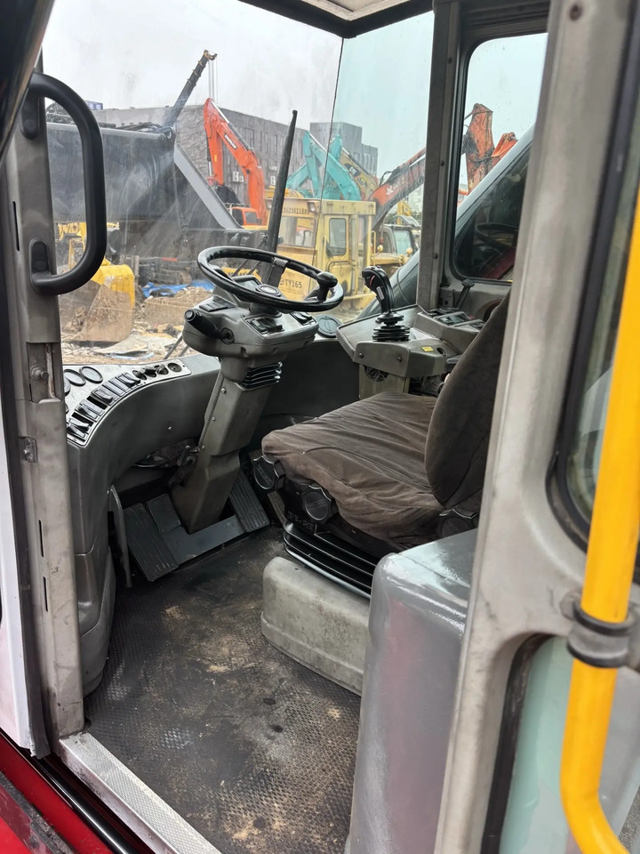 KALMAR DRS4527-S5 DRF450 DRD450 DRT450 - Chariot porte-conteneur: photos 5 KALMAR DRS4527-S5 DRF450 DRD450 DRT450 - Chariot porte-conteneur: photos 5