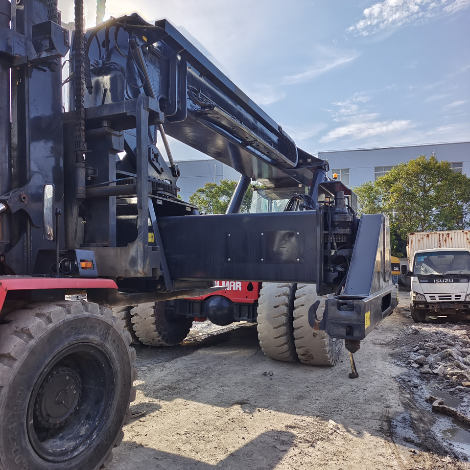 KALMAR DRT450 DRT DRD DRU 450 45 TON reach stacker - Reach stacker: photos 5 KALMAR DRT450 DRT DRD DRU 450 45 TON reach stacker - Reach stacker: photos 5