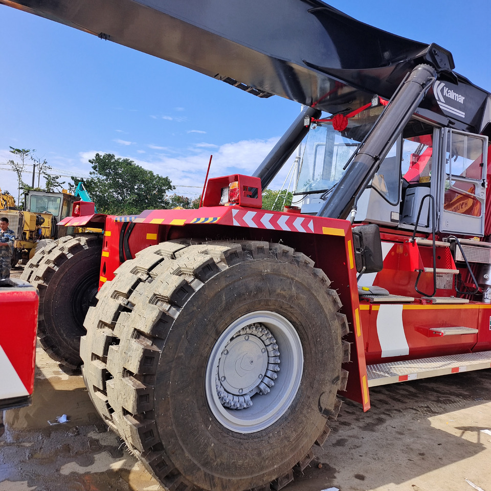 KALMAR drf450 DRF450 DRT DRD DRU DRS - Reach stacker: photos 2 KALMAR drf450 DRF450 DRT DRD DRU DRS - Reach stacker: photos 2