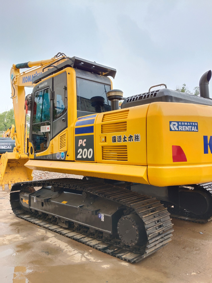 KOMATSU PC200-8 PC 200-8 N1 - Pelle sur chenille: photos 1 KOMATSU PC200-8 PC 200-8 N1 - Pelle sur chenille: photos 1