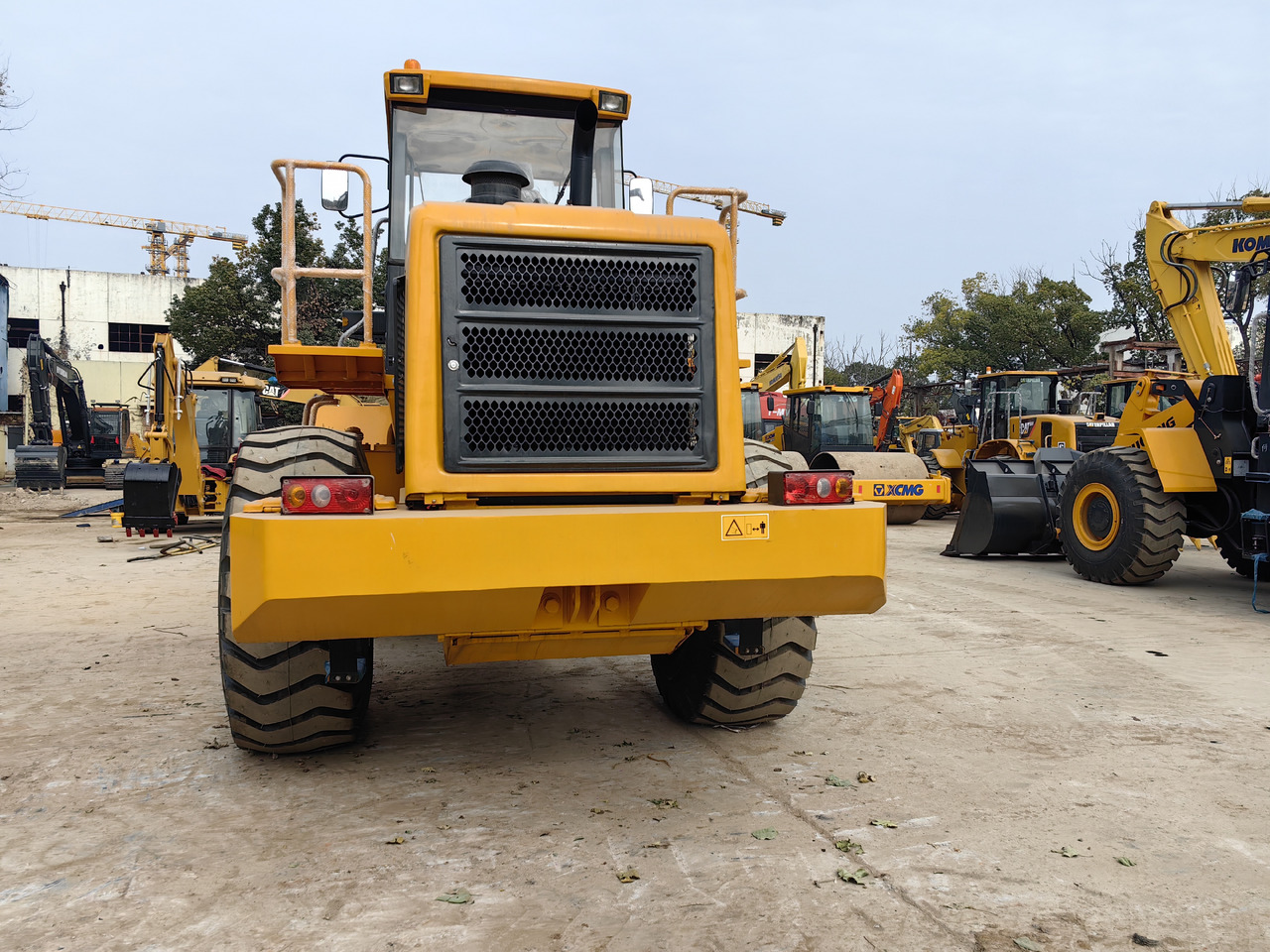 LIUGONG 856 856H 870H - Chargeuse sur pneus: photos 5 LIUGONG 856 856H 870H - Chargeuse sur pneus: photos 5