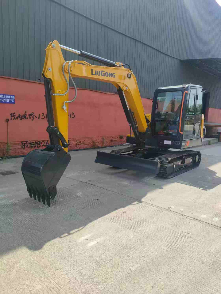 LIUGONG 906FG4 6 TON DIGGER BRAND NEW - Mini pelle: photos 2 LIUGONG 906FG4 6 TON DIGGER BRAND NEW - Mini pelle: photos 2