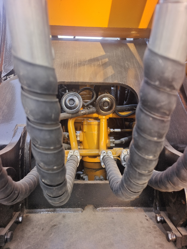 SANY 215H 215C - Pelle sur chenille: photos 5 SANY 215H 215C - Pelle sur chenille: photos 5