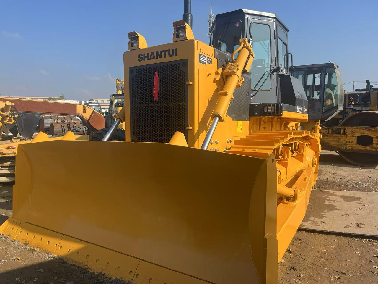 SHANTUI SD22 - Bulldozer: photos 2 SHANTUI SD22 - Bulldozer: photos 2