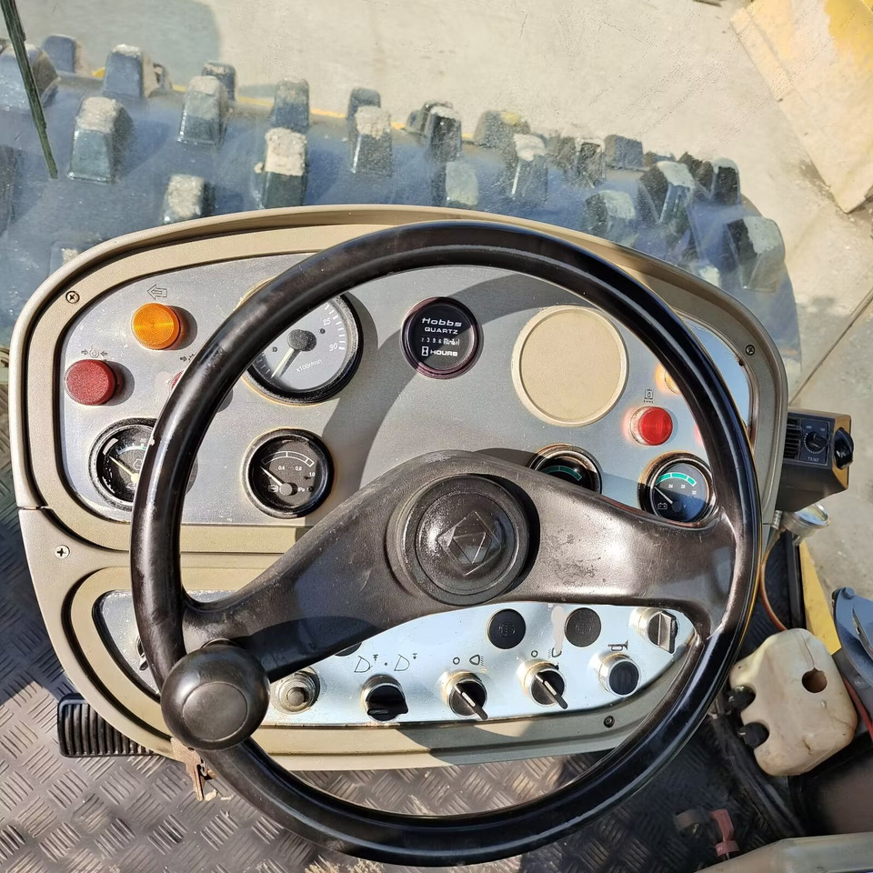 XCMG XS 223J WITH SHEEPFOOT PAD - Rouleau compresseur: photos 3 XCMG XS 223J WITH SHEEPFOOT PAD - Rouleau compresseur: photos 3