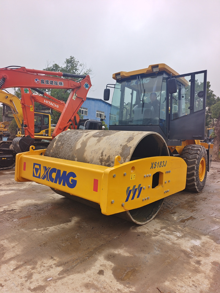 XCMG XS183J - Rouleau compresseur: photos 2 XCMG XS183J - Rouleau compresseur: photos 2