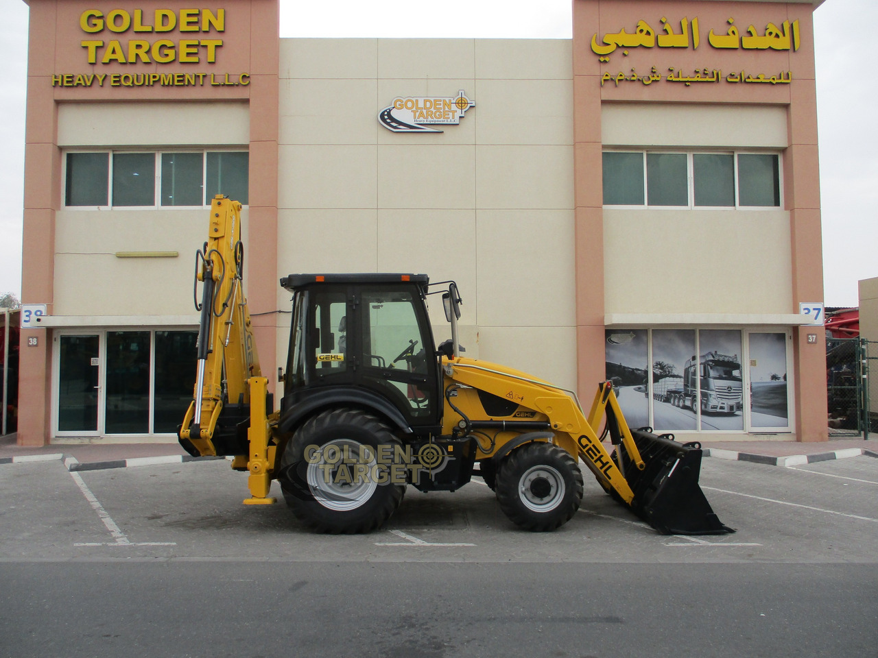 GEHL GBL-X-920 4x4 Backhoe Loader - Tractopelle: photos 5 GEHL GBL-X-920 4x4 Backhoe Loader - Tractopelle: photos 5