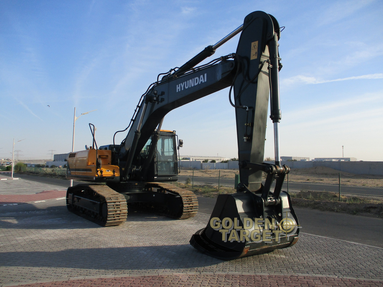HYUNDAI HX360L Hydraulic Excavator - Pelle: photos 2 HYUNDAI HX360L Hydraulic Excavator - Pelle: photos 2