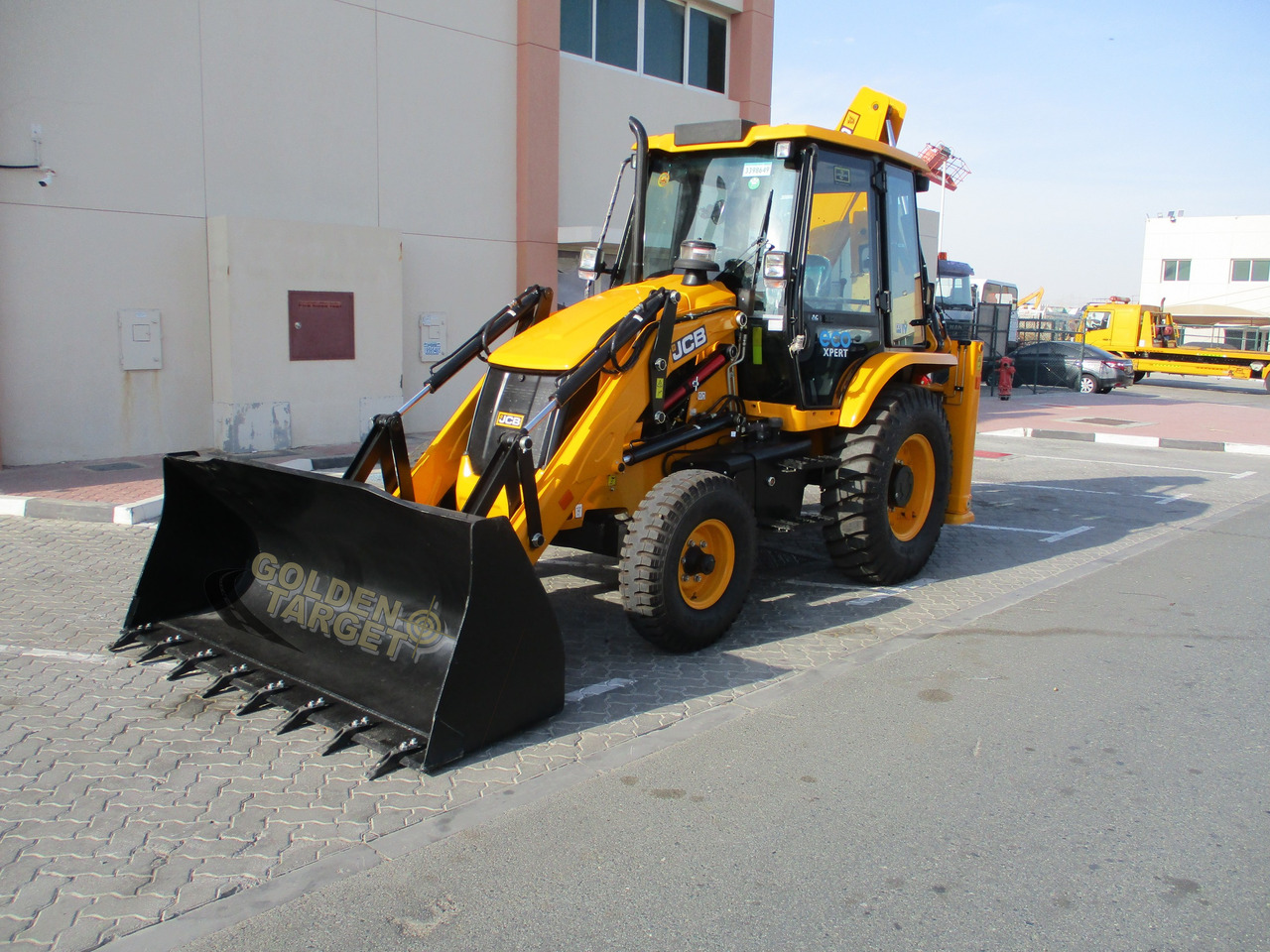 JCB 3DX PLUS 4×2 BACKHOE LOADER - Tractopelle: photos 2 JCB 3DX PLUS 4×2 BACKHOE LOADER - Tractopelle: photos 2