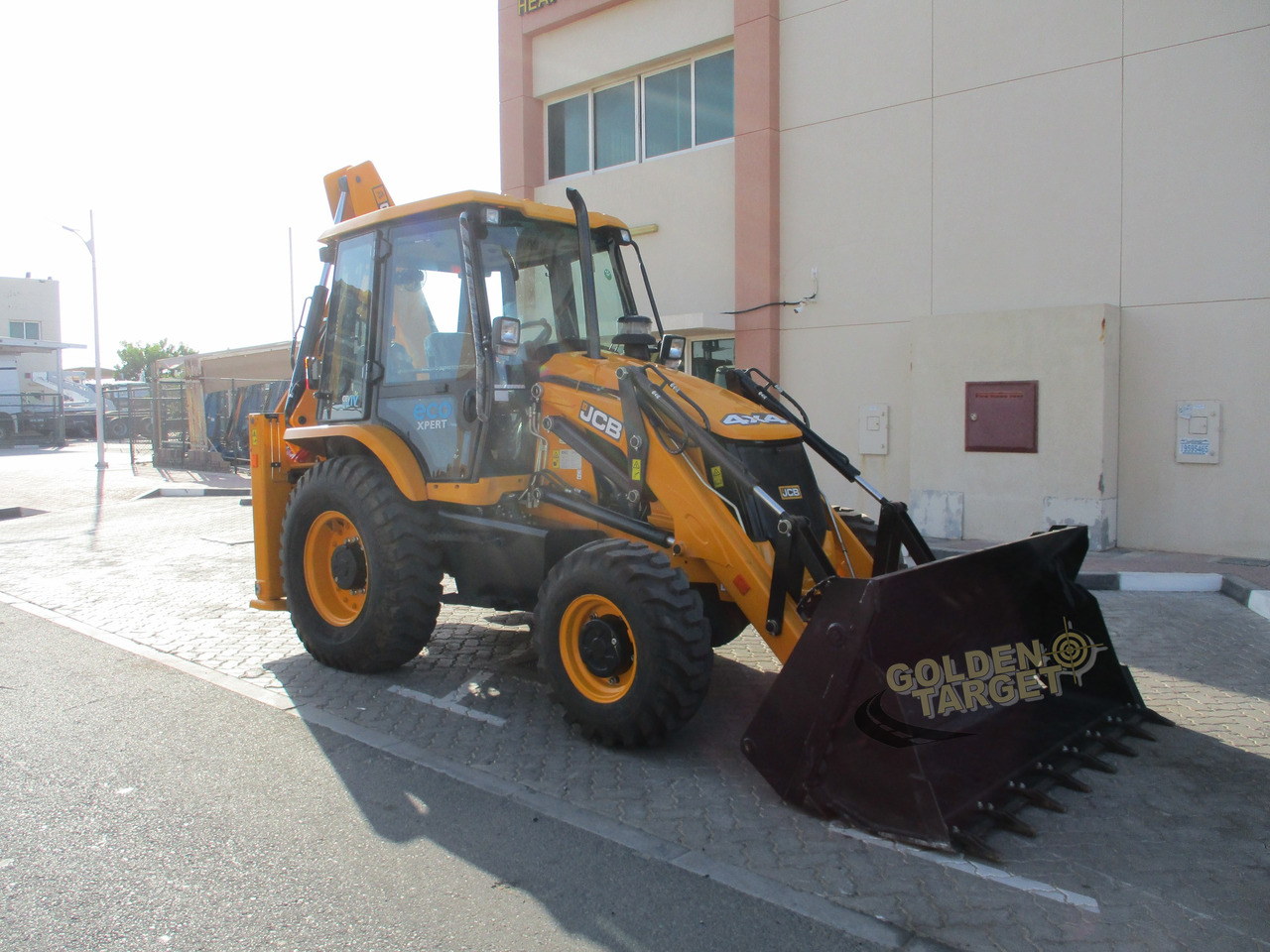 JCB 3DX PLUS 4×4 BACKHOE LOADER - Tractopelle: photos 1 JCB 3DX PLUS 4×4 BACKHOE LOADER - Tractopelle: photos 1