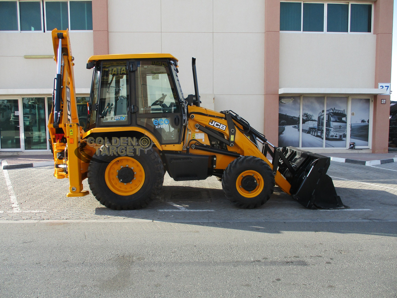 JCB 3DX PLUS 4×4 BACKHOE LOADER - Tractopelle: photos 5 JCB 3DX PLUS 4×4 BACKHOE LOADER - Tractopelle: photos 5