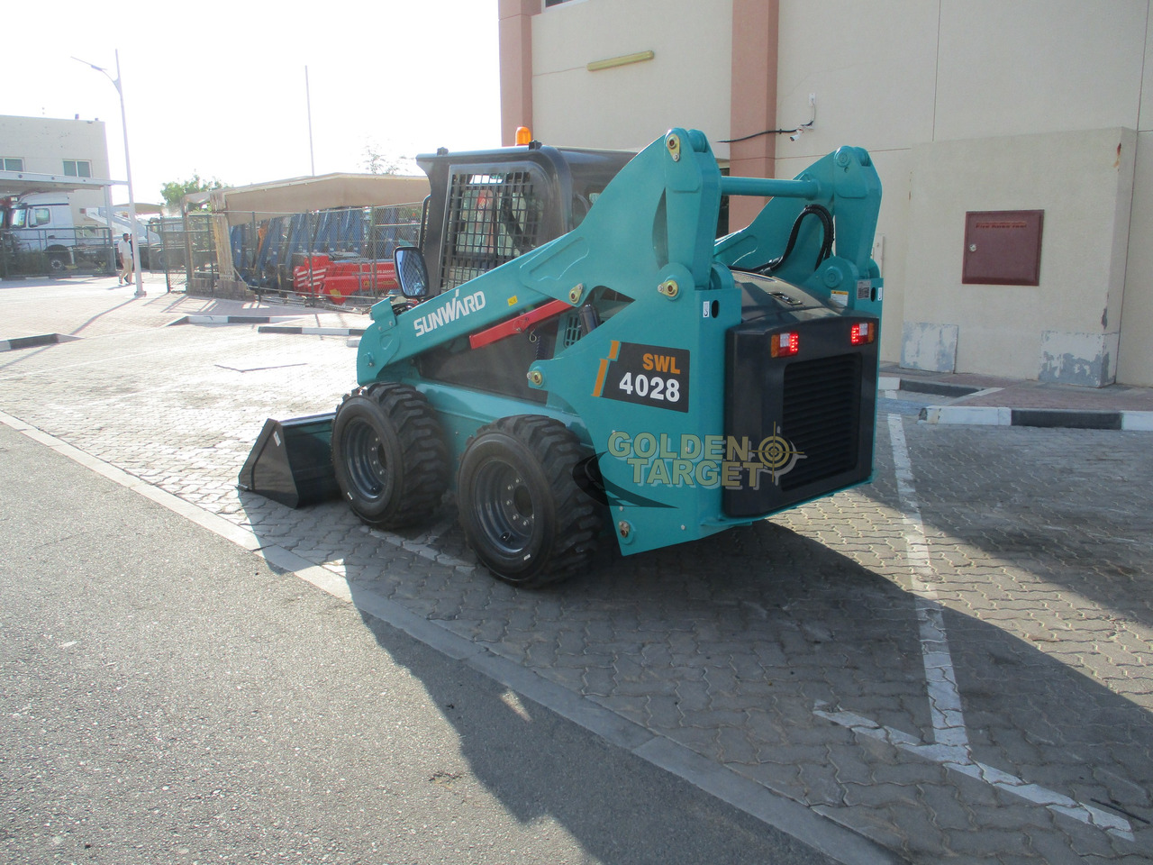 SUNWARD SWL4028 Skid Steer - Mini chargeuse: photos 4 SUNWARD SWL4028 Skid Steer - Mini chargeuse: photos 4