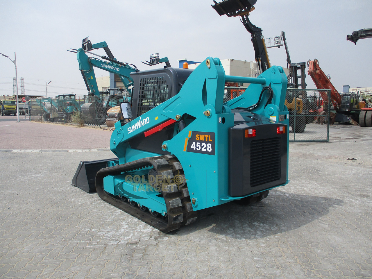 SUNWARD SWTL4528 Skid Steer - Mini chargeuse: photos 4 SUNWARD SWTL4528 Skid Steer - Mini chargeuse: photos 4