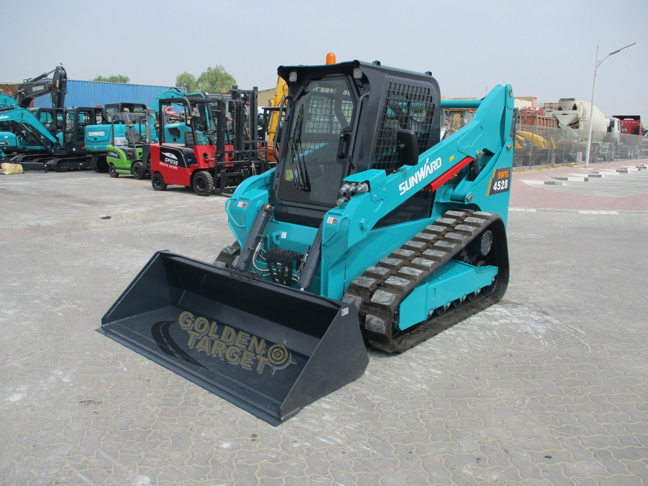 SUNWARD SWTL4528 Skid Steer - Mini chargeuse: photos 2 SUNWARD SWTL4528 Skid Steer - Mini chargeuse: photos 2