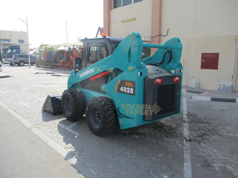 Sunward SWL4028 Skid Steer Loader - Chargeuse: photos 4 Sunward SWL4028 Skid Steer Loader - Chargeuse: photos 4