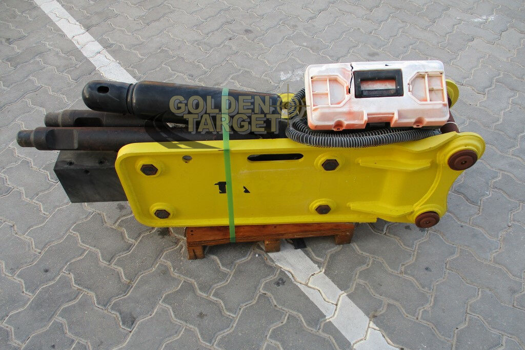 TKB70 Hydraulic Hammer - Marteau hydraulique: photos 2 TKB70 Hydraulic Hammer - Marteau hydraulique: photos 2