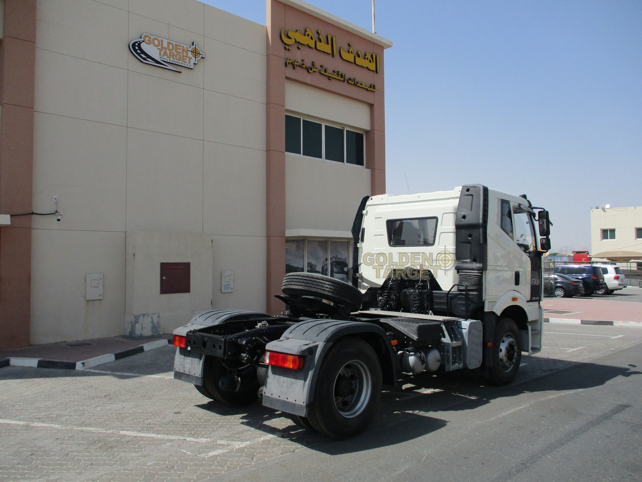 FAW J6P-420 4x2 Head Truck - Tracteur routier: photos 3 FAW J6P-420 4x2 Head Truck - Tracteur routier: photos 3