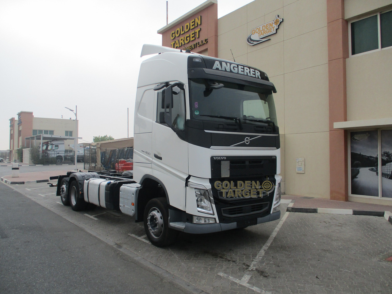 Volvo FH460 6×2 Chassis - Châssis cabine: photos 1 Volvo FH460 6×2 Chassis - Châssis cabine: photos 1