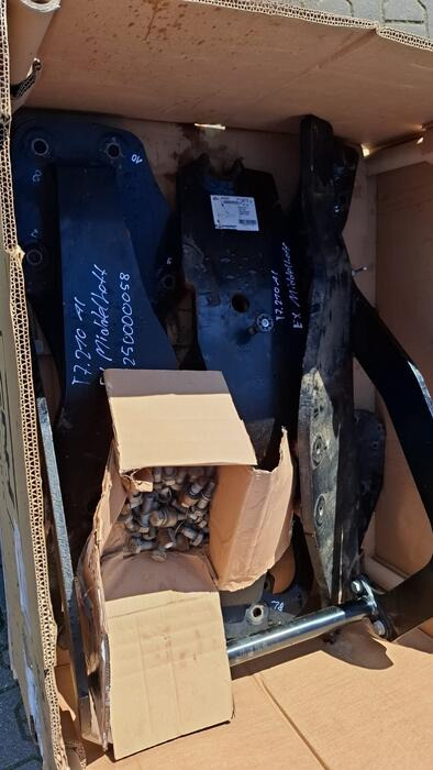 Alö Anbaukonsolen DM14324874 NewHolland Traktor T6. & T7 - Chargeur frontal pour tracteur: photos 5 Alö Anbaukonsolen DM14324874 NewHolland Traktor T6. & T7 - Chargeur frontal pour tracteur: photos 5