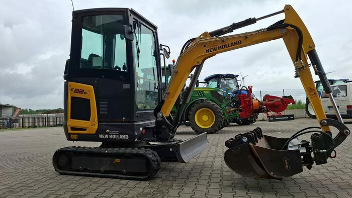 New Holland E22D ähnlich wie Eurocomach mit Löffelpaket - Mini pelle: photos 3 New Holland E22D ähnlich wie Eurocomach mit Löffelpaket - Mini pelle: photos 3