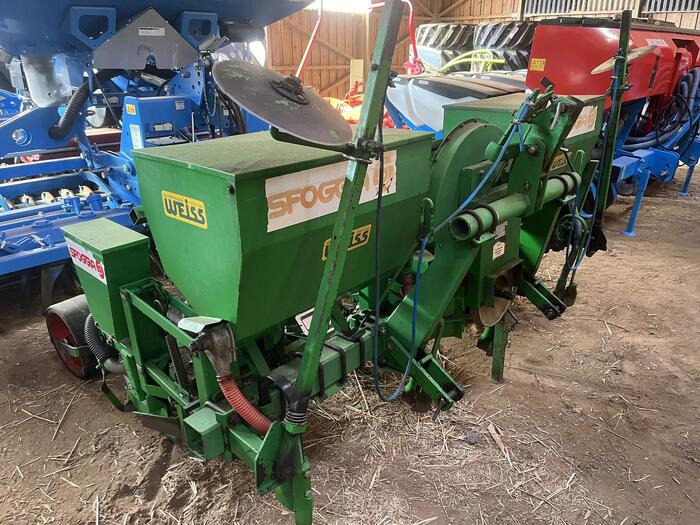 Sfoggia 4 FILE - Semoir: photos 3 Sfoggia 4 FILE - Semoir: photos 3