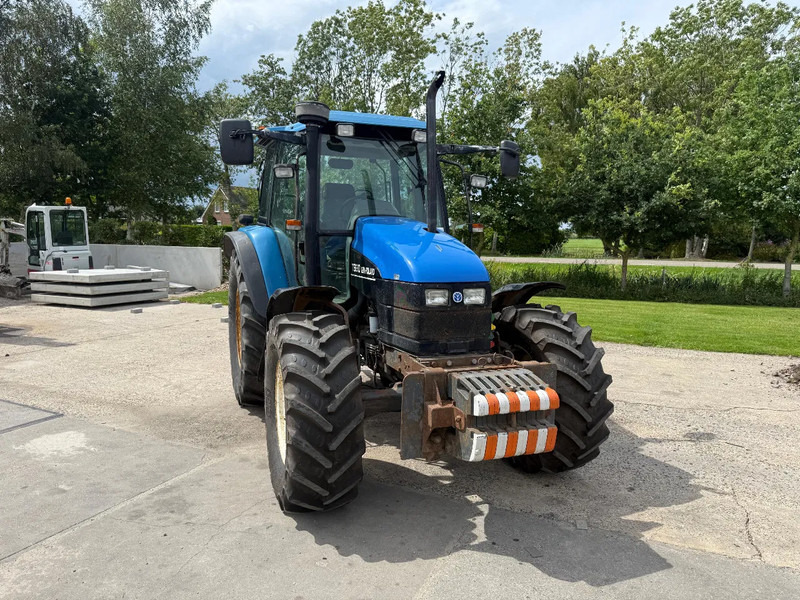 New Holland TS90 TS 90 Trekker ex Overheid - Tracteur agricole: photos 2 New Holland TS90 TS 90 Trekker ex Overheid - Tracteur agricole: photos 2