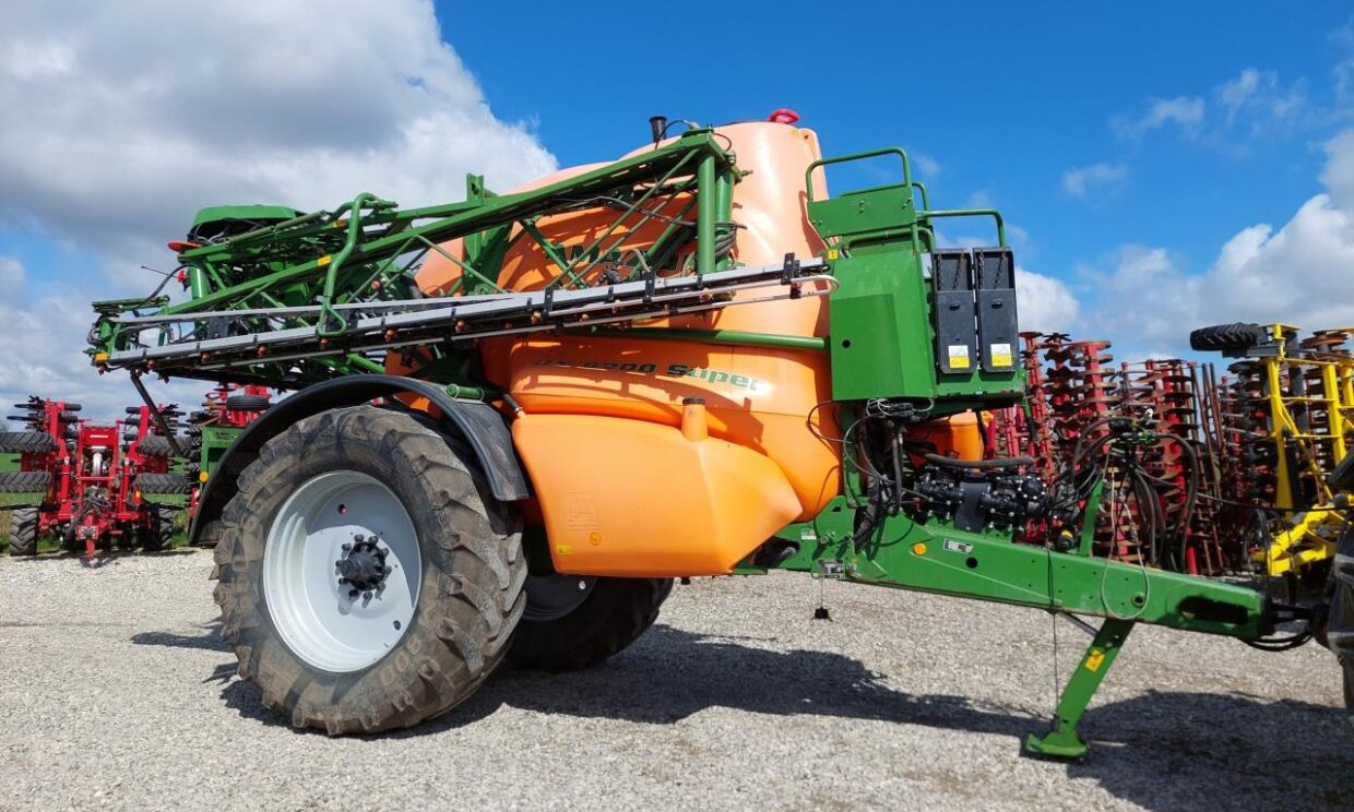 Amazone UX 6200 Super 28-30 M - Pulvérisateur traîné: photos 2 Amazone UX 6200 Super 28-30 M - Pulvérisateur traîné: photos 2