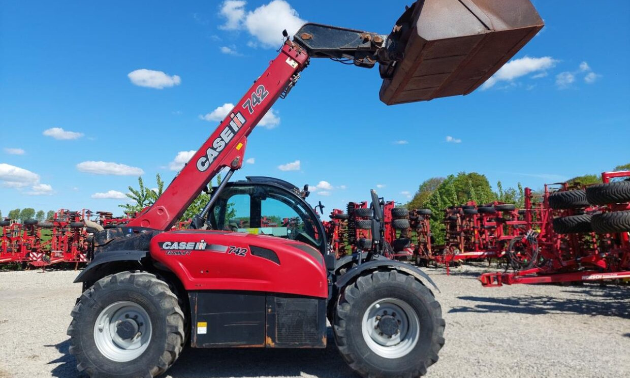 Case IH Farmlift 742 - Chariot télescopique: photos 1 Case IH Farmlift 742 - Chariot télescopique: photos 1
