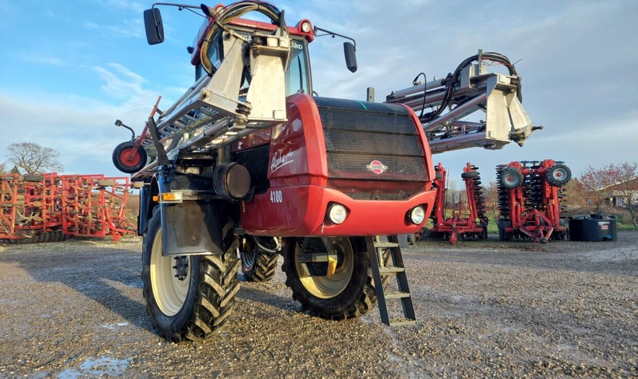 Hardi Alpha Plus 4100 - 36m med GPS - Pulvé automoteur: photos 5 Hardi Alpha Plus 4100 - 36m med GPS - Pulvé automoteur: photos 5