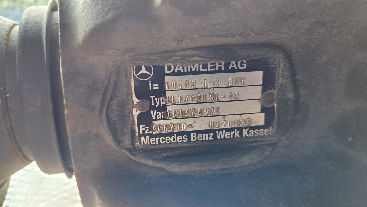 MERCEDES-BENZ ACTROS MP3 RADIO 40-13 - Moteur de translation pour Camion: photos 2 MERCEDES-BENZ ACTROS MP3 RADIO 40-13 - Moteur de translation pour Camion: photos 2