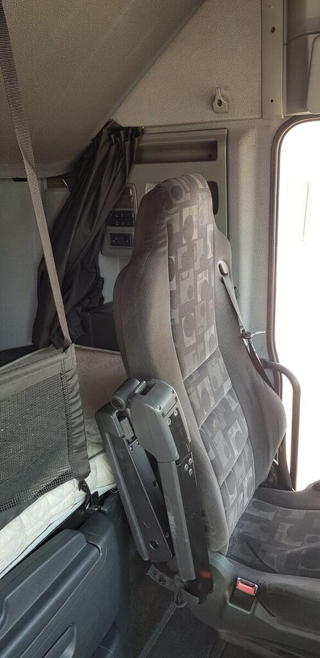 Cabine pour Camion Mercedes-Benz ACTROS MP2: photos 6