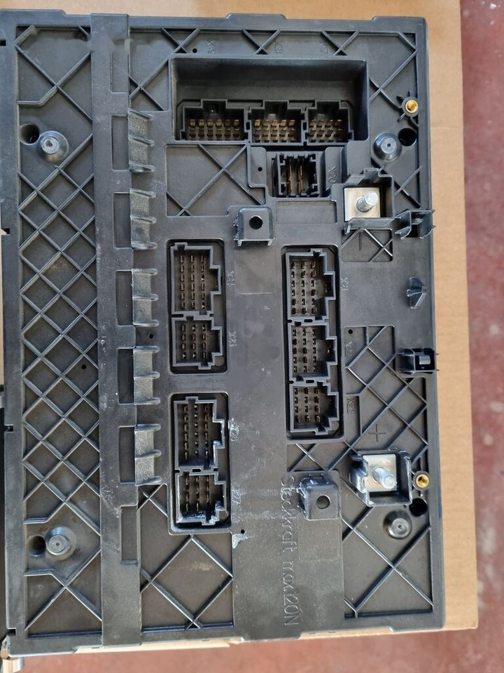 Bloc de gestion pour Camion Mercedes-Benz Actros MP4: photos 9 Bloc de gestion pour Camion Mercedes-Benz Actros MP4: photos 9