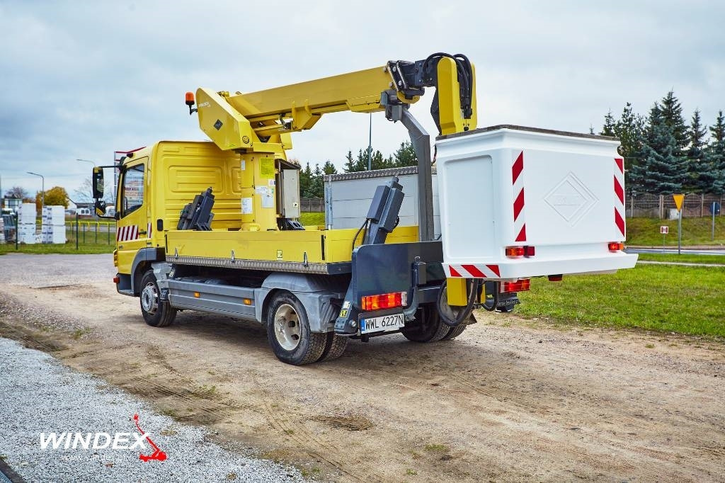 VERSALIFT VT-51-NF - Camion avec nacelle: photos 5 VERSALIFT VT-51-NF - Camion avec nacelle: photos 5