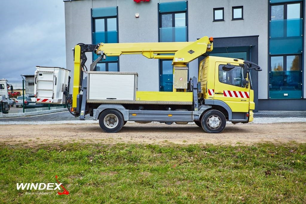 VERSALIFT VT-51-NF - Camion avec nacelle: photos 2 VERSALIFT VT-51-NF - Camion avec nacelle: photos 2