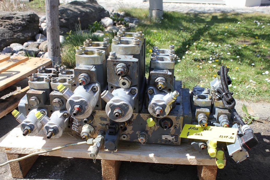 Atlas 2005 M - Valve hydraulique pour Engins de chantier: photos 4 Atlas 2005 M - Valve hydraulique pour Engins de chantier: photos 4