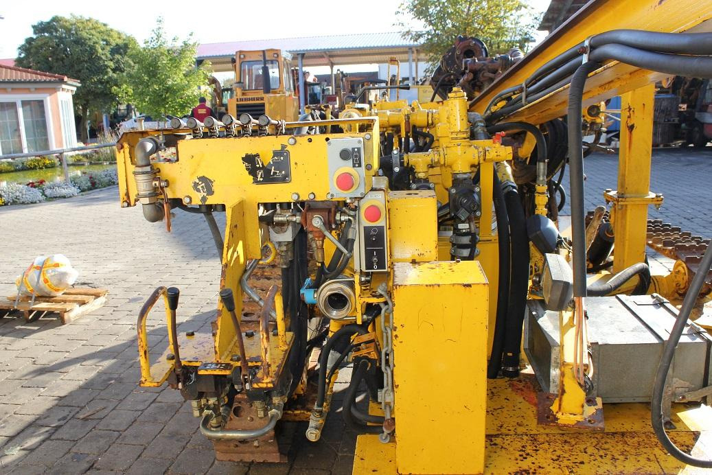 Atlas Copco ROC 422 PC - Aléseuse directionnelle: photos 5 Atlas Copco ROC 422 PC - Aléseuse directionnelle: photos 5