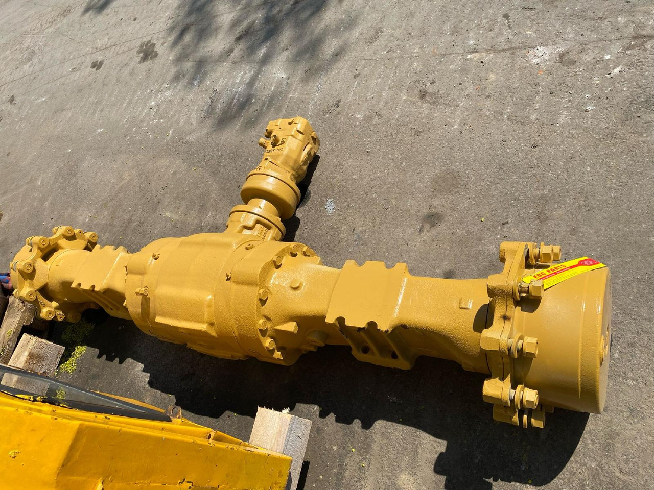 Caterpillar Walzenzug - Essieu et pièces pour Engins de chantier: photos 3 Caterpillar Walzenzug - Essieu et pièces pour Engins de chantier: photos 3