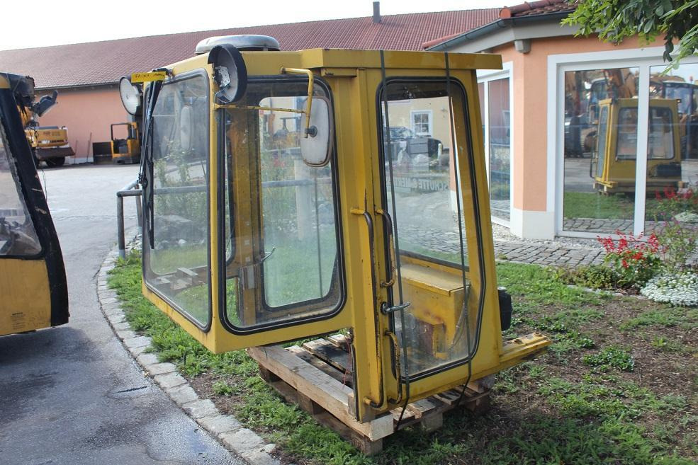 Faun-Frisch 1400 C - Cabine pour Engins de chantier: photos 1 Faun-Frisch 1400 C - Cabine pour Engins de chantier: photos 1