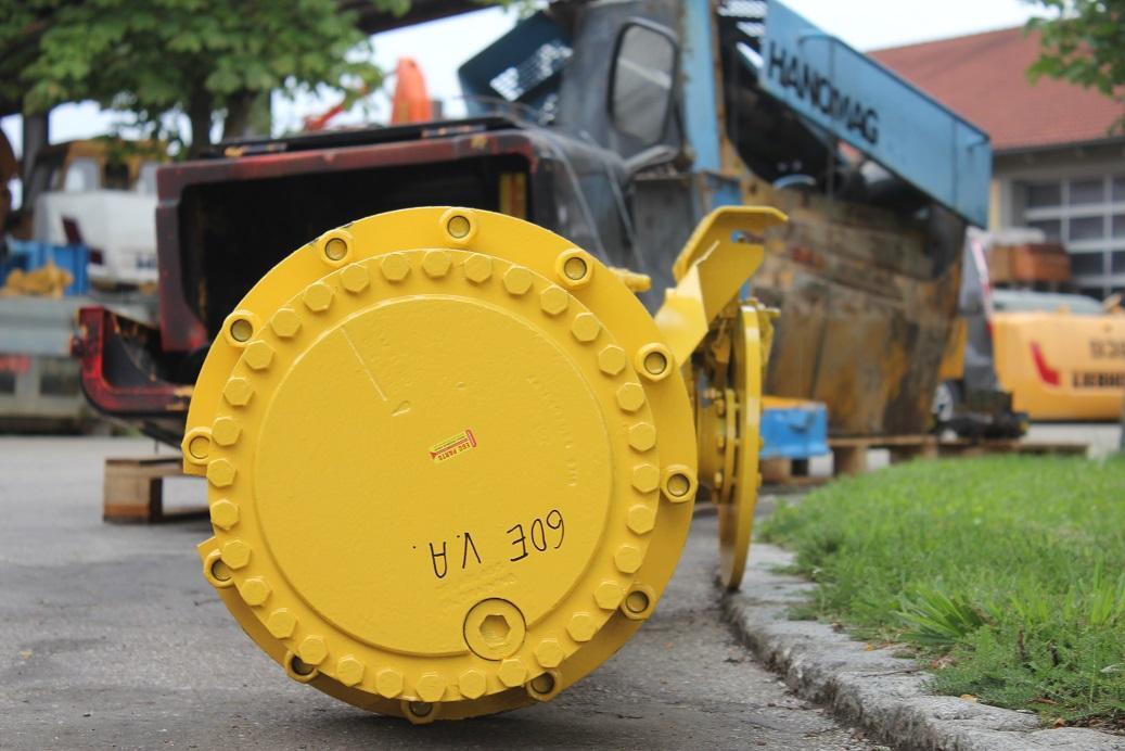 Hanomag ZF aus 60E - Essieu et pièces pour Engins de chantier: photos 2 Hanomag ZF aus 60E - Essieu et pièces pour Engins de chantier: photos 2
