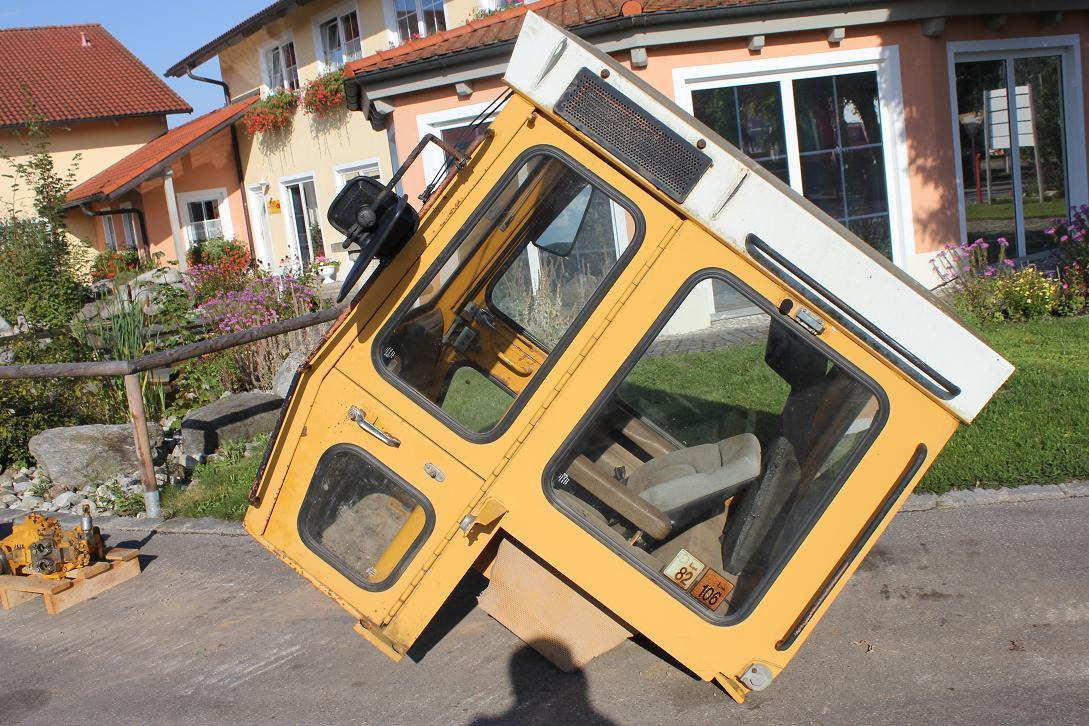 Liebherr 611-621-721 oder 731 - Cabine pour Engins de chantier: photos 1 Liebherr 611-621-721 oder 731 - Cabine pour Engins de chantier: photos 1