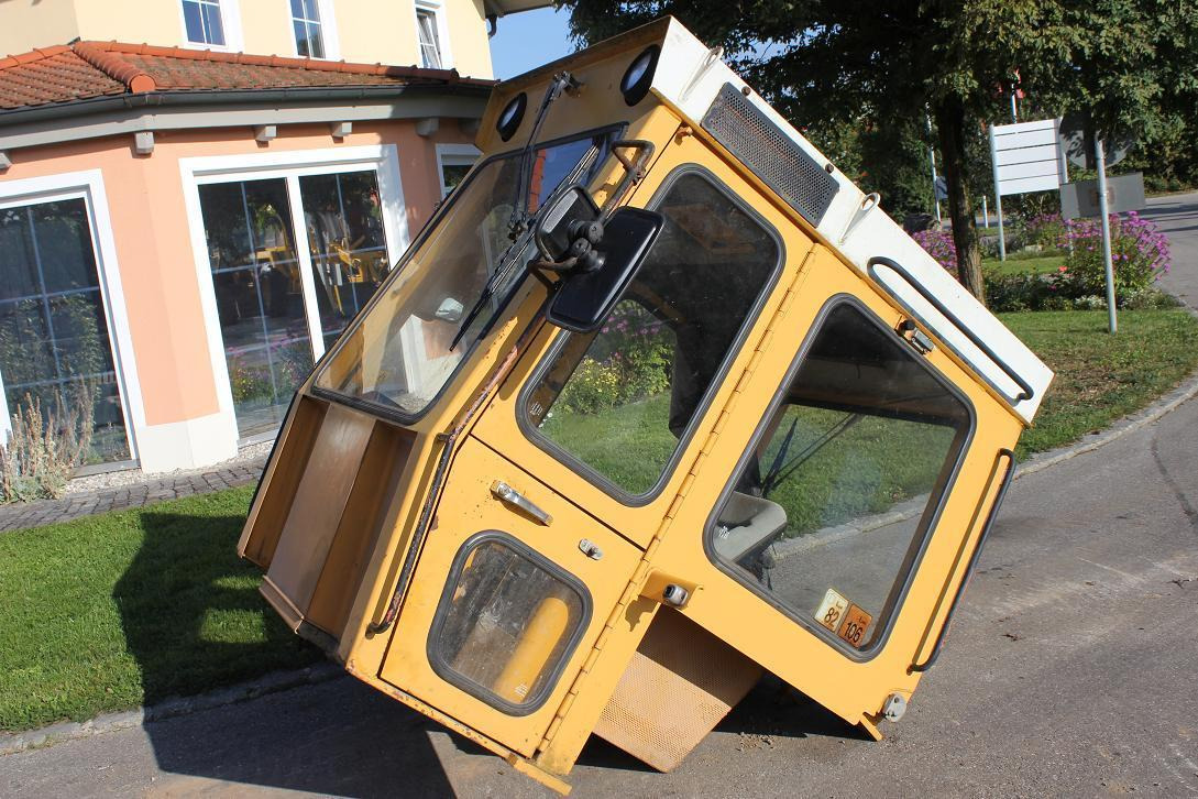 Liebherr 611-621-721 oder 731 - Cabine pour Engins de chantier: photos 4 Liebherr 611-621-721 oder 731 - Cabine pour Engins de chantier: photos 4