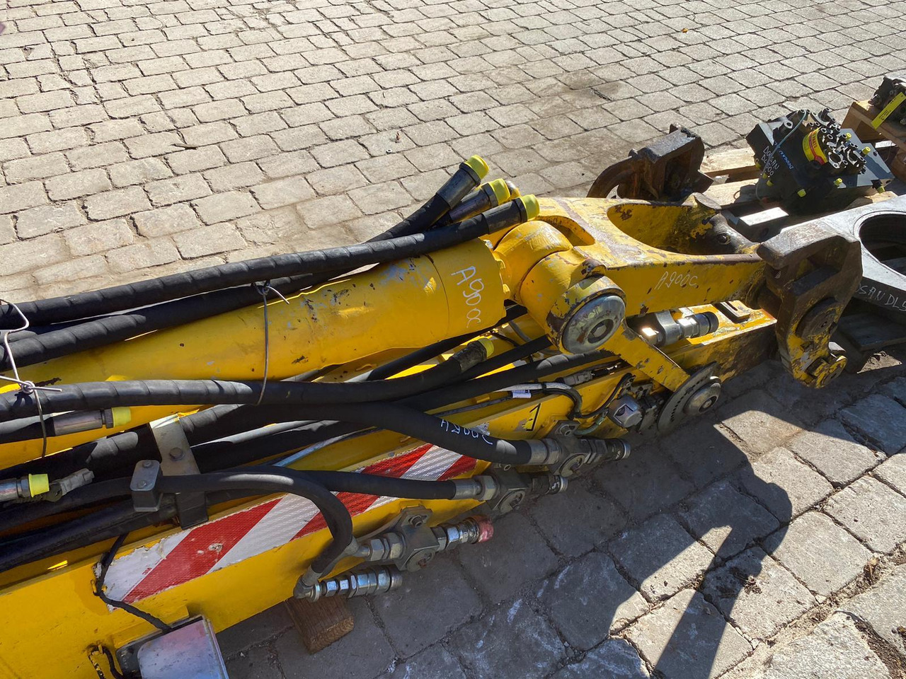 Liebherr A900C ZW - Flèche: photos 4 Liebherr A900C ZW - Flèche: photos 4