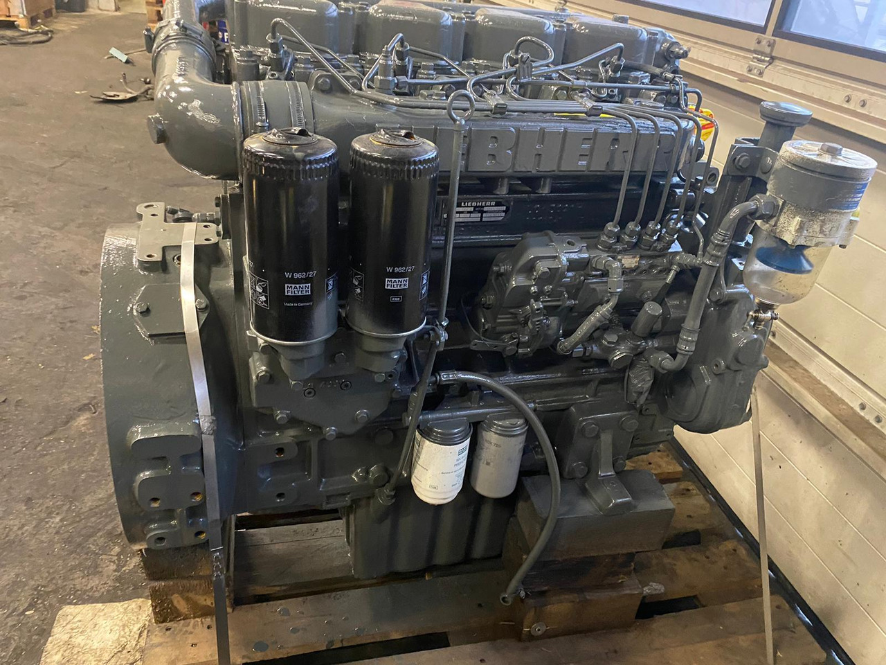Liebherr D904T n ü - Moteur pour Engins de chantier: photos 1 Liebherr D904T n ü - Moteur pour Engins de chantier: photos 1