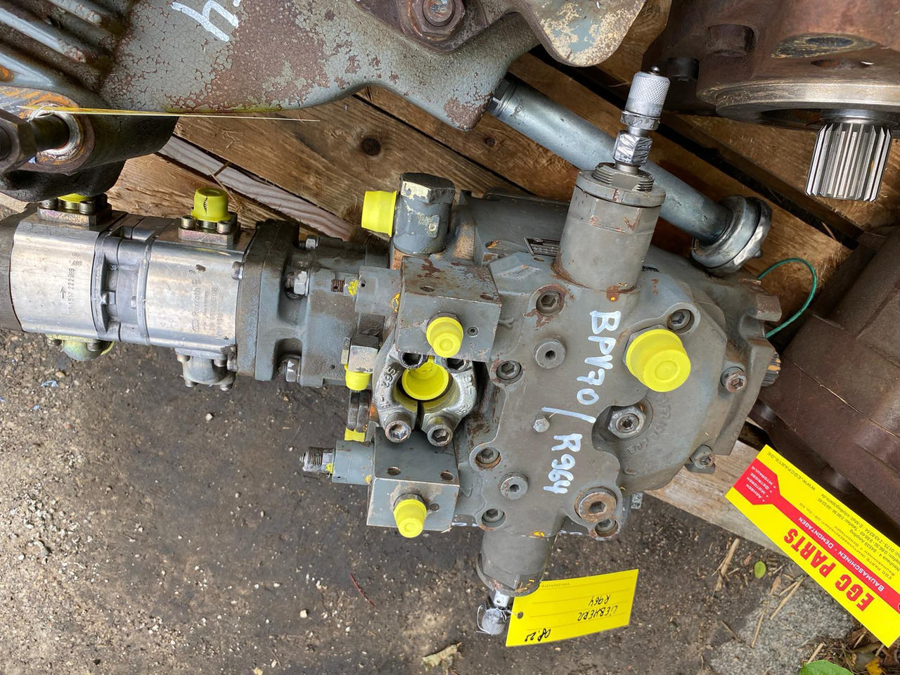 Liebherr Linde BPV 70-RL aus LH R964 - Pompe hydraulique pour Engins de chantier: photos 3 Liebherr Linde BPV 70-RL aus LH R964 - Pompe hydraulique pour Engins de chantier: photos 3