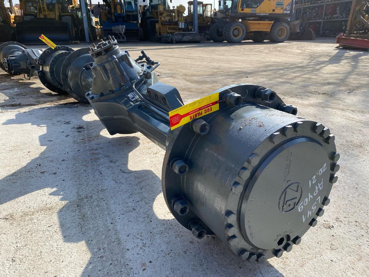 Liebherr ZF AP 409 aus L 541 - Essieu et pièces pour Engins de chantier: photos 2 Liebherr ZF AP 409 aus L 541 - Essieu et pièces pour Engins de chantier: photos 2