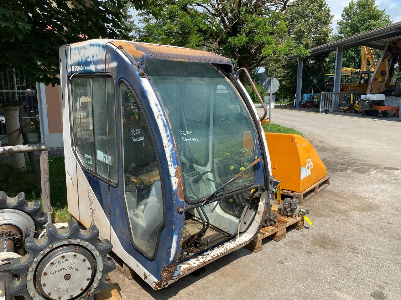 Samsung SE 210 - Cabine pour Engins de chantier: photos 4 Samsung SE 210 - Cabine pour Engins de chantier: photos 4