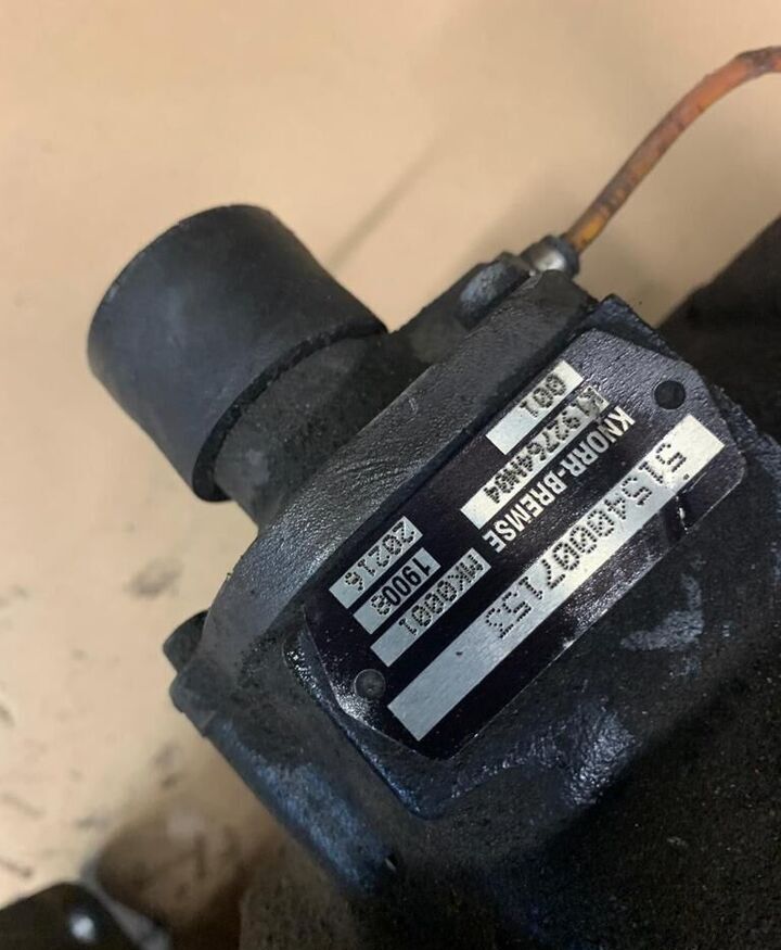 KNORR BREMSE 51540007153 K192764N04 51540007153 - Valve de frein pour Camion: photos 2 KNORR BREMSE 51540007153 K192764N04 51540007153 - Valve de frein pour Camion: photos 2