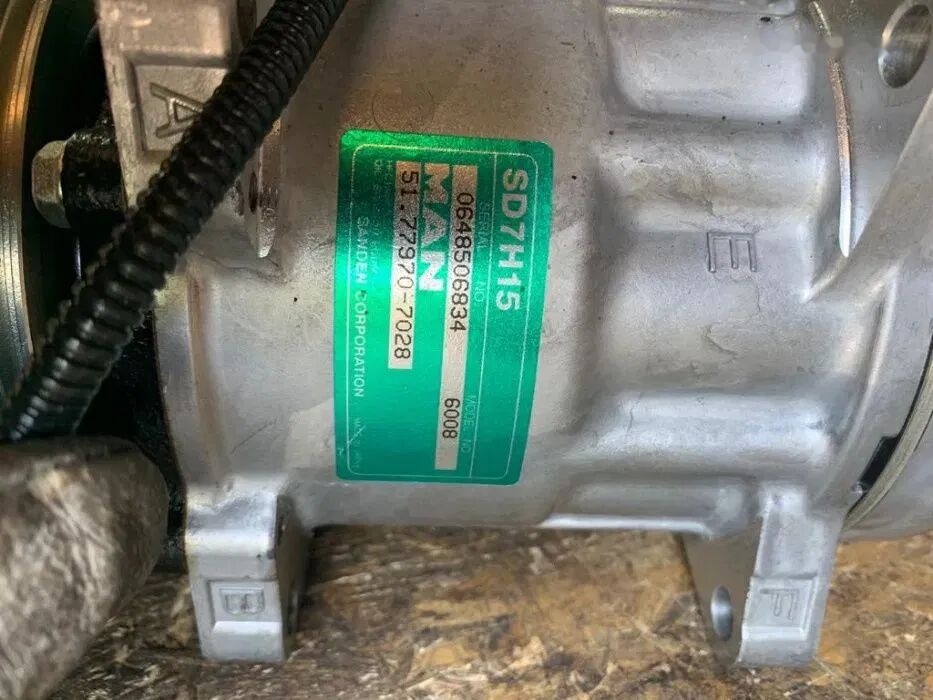 Kompresor Klimatyzacji MAN Sanden 6008 24V NOWY Oryginał Części 51.779707028 MAN - Compresseur de climatisation pour Camion: photos 2 Kompresor Klimatyzacji MAN Sanden 6008 24V NOWY Oryginał Części 51.779707028 MAN - Compresseur de climatisation pour Camion: photos 2