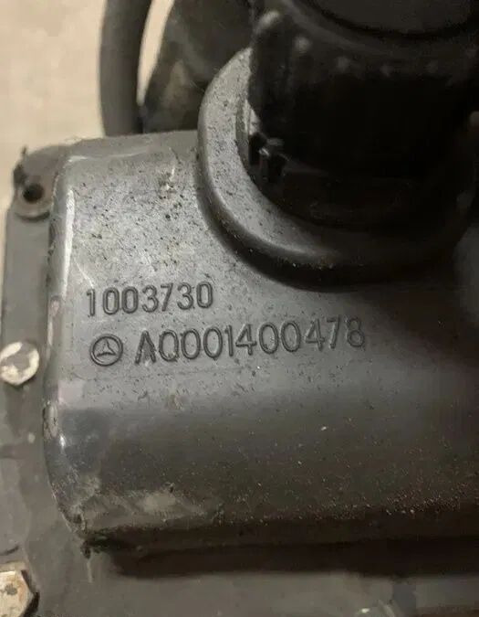 Mercedes-Benz Mercedes Actros MP3 Euro 5 A0001400478 Mercedes-Benz Mercedes Actros MP3 Euro 5 truck - Système d'échappement pour Camion: photos 3 Mercedes-Benz Mercedes Actros MP3 Euro 5 A0001400478 Mercedes-Benz Mercedes Actros MP3 Euro 5 truck - Système d'échappement pour Camion: photos 3